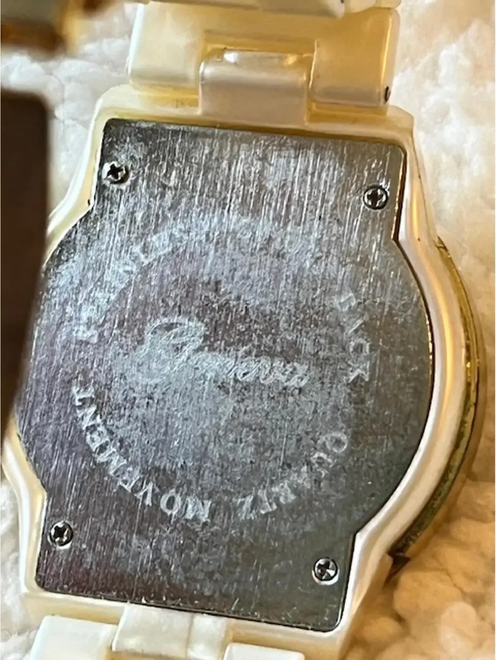 Geneva Women's White and Gold Tone Bracelet Watch (Not Working)